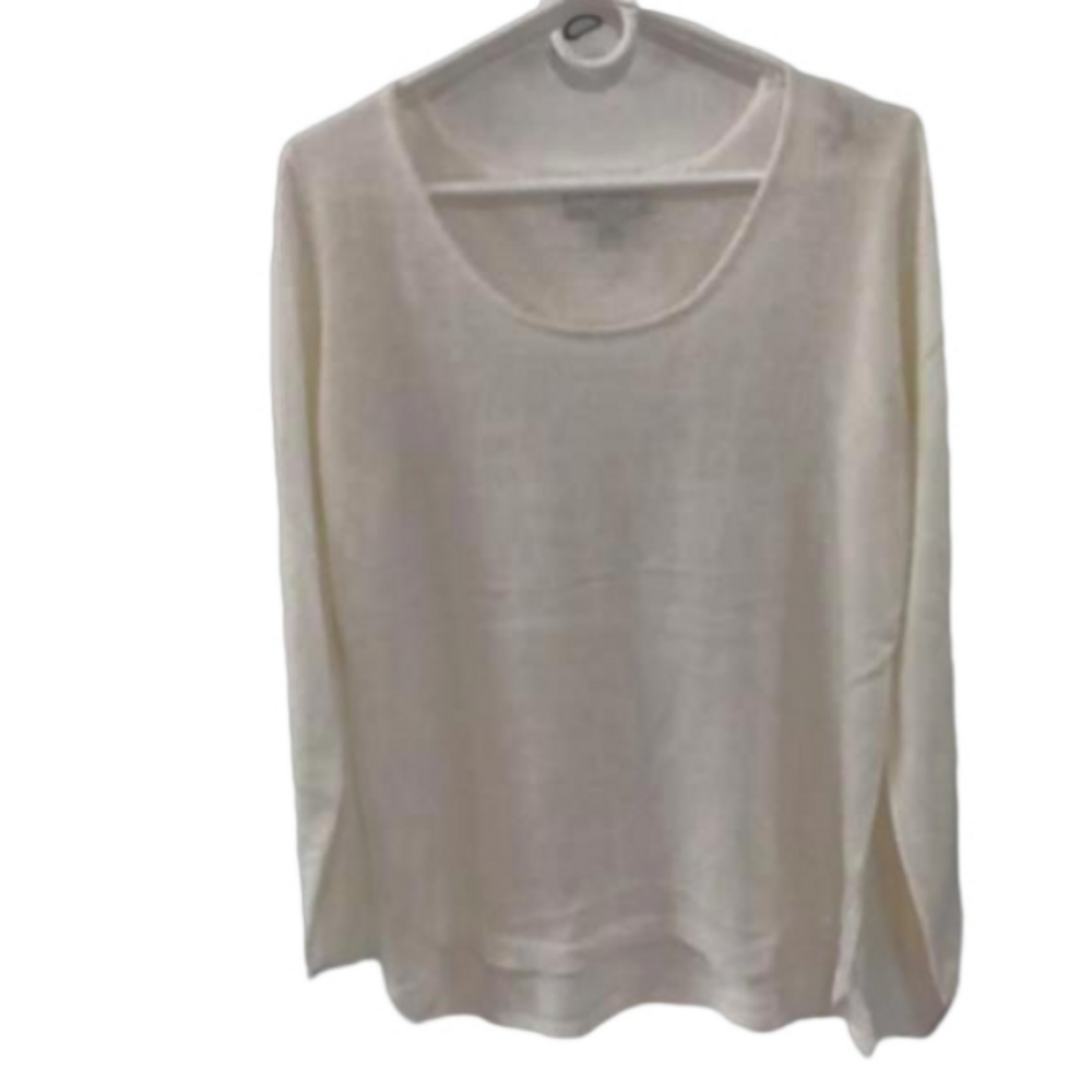 ( 16 ) Caroly Taylor, long sleeve light weight sweater blouse, NWOT